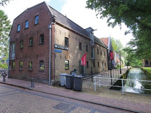 Twee topmusea in Friesland: Museum Joure (in voormalige fabrieks- en winkelpanden van Douwe Egberts) en Museum Belvédère in Heerenveen-Oranjewoud, in moderne nieuwbouw aan de rand van het klassieke parklandschap Oranjewoud.